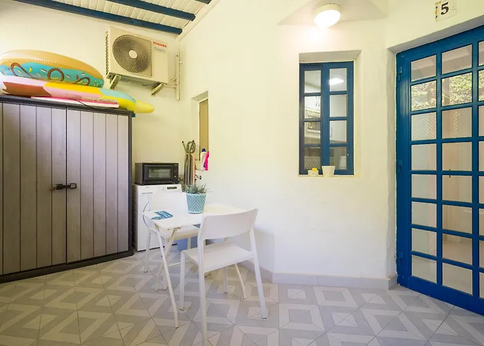 Vakantiehuis Harbour Retreat At The By Canaryscape